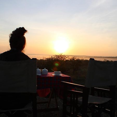 Osero Serengeti Luxury Tented Camp Banagi Экстерьер фото