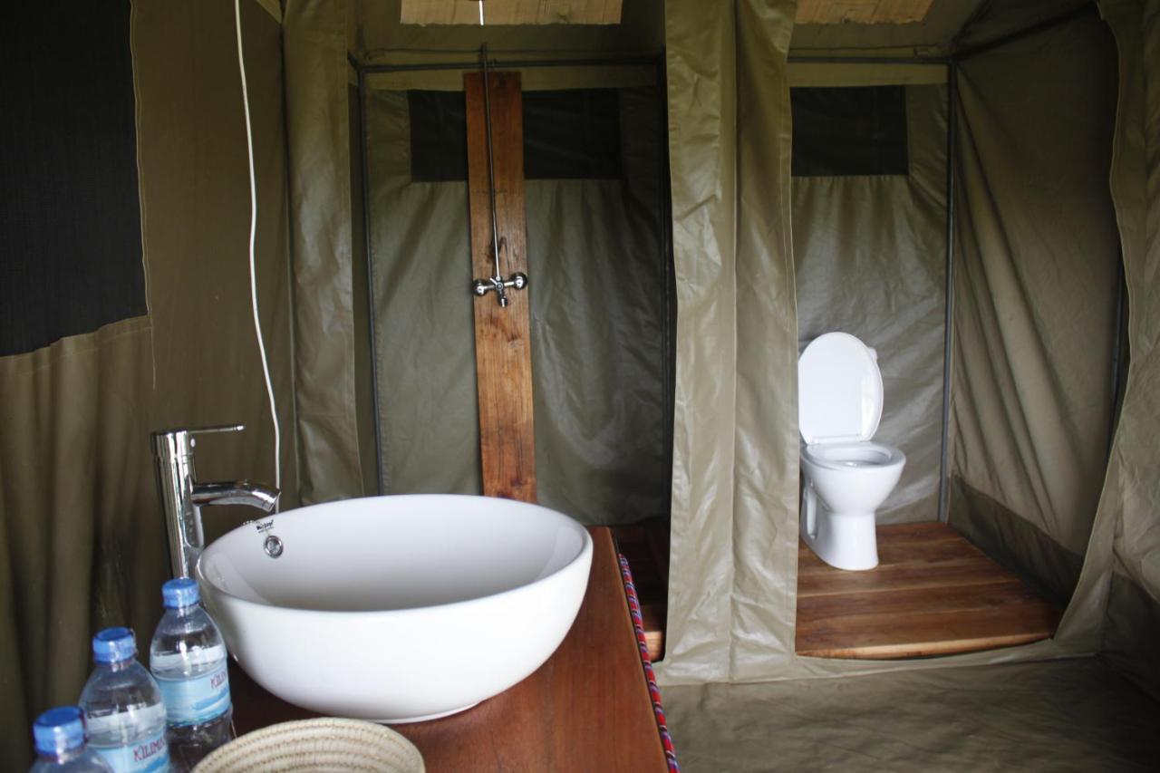 Osero Serengeti Luxury Tented Camp Banagi Экстерьер фото